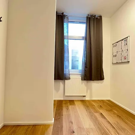 Am1056 - Moderne Monteur Oder *